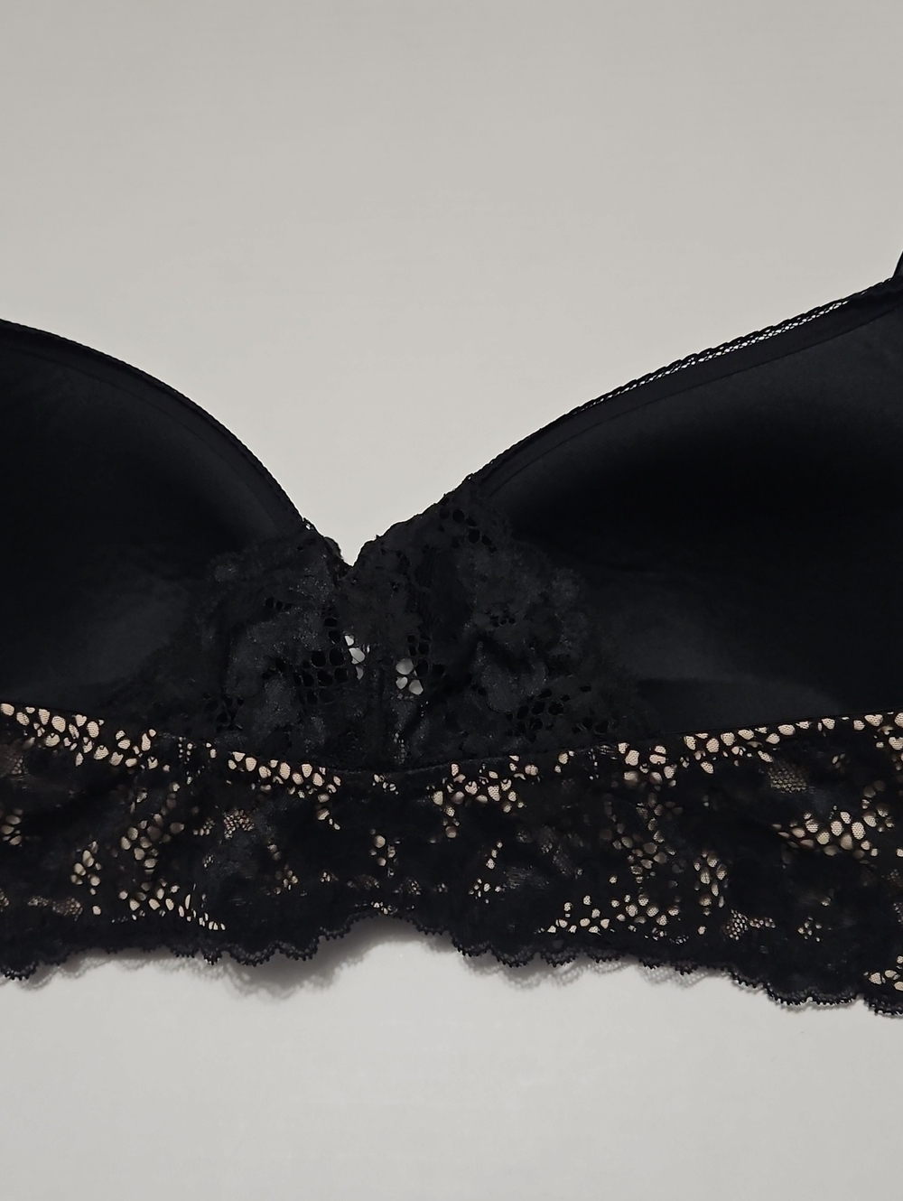 Adore Me Black Lace Push-Up Bra Size 38DDD Front Closure Seamless - Picture 2 of 8